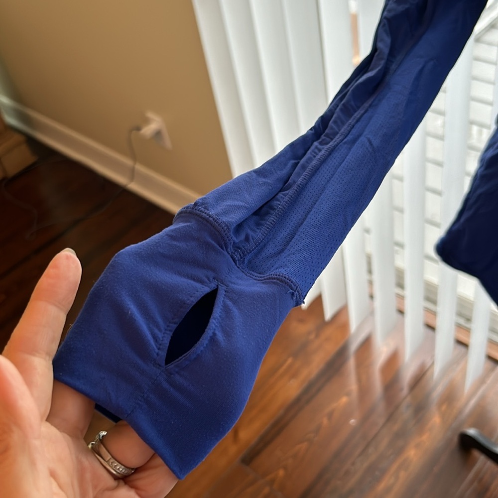 Dry fit tops - Picture 6 of 9